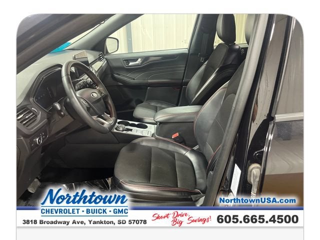 2025 Ford Escape ST-Line Select