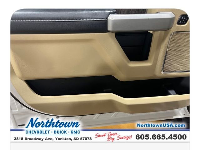 2017 Ford Super Duty F-250 SRW Lariat