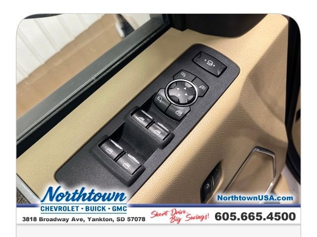 2017 Ford Super Duty F-250 SRW Lariat