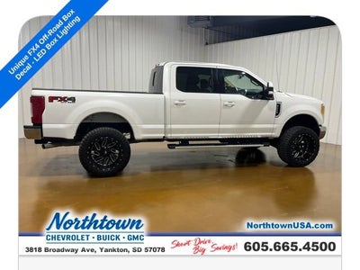 2017 Ford Super Duty F-250 SRW Lariat
