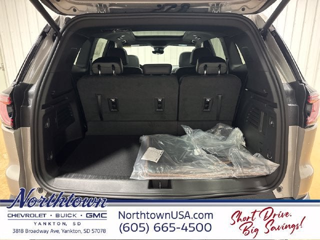 2027 GMC Acadia AT4