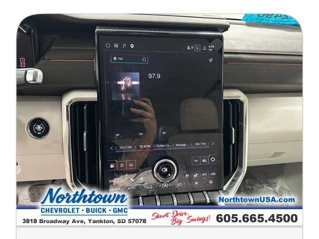 2024 GMC Acadia Denali