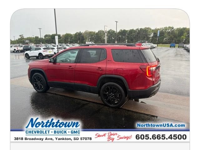 2023 GMC Acadia SLT