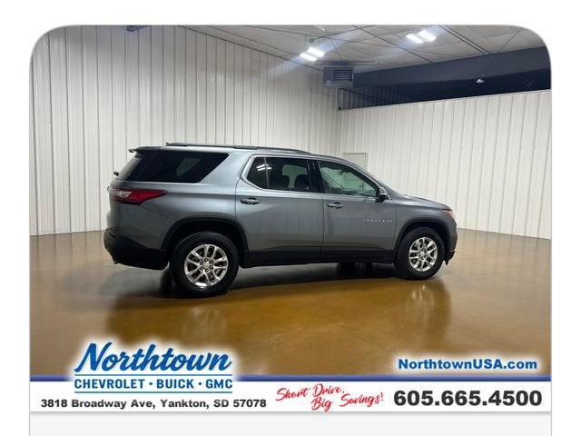 2021 Chevrolet Traverse LT Cloth