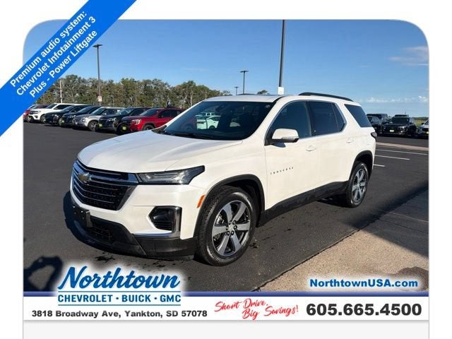 2023 Chevrolet Traverse LT Leather