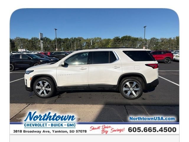 2023 Chevrolet Traverse LT Leather
