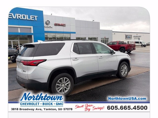 2022 Chevrolet Traverse LT Cloth
