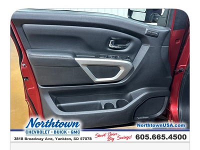 2017 Nissan Titan SL