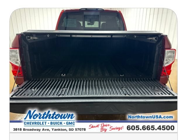 2017 Nissan Titan SL