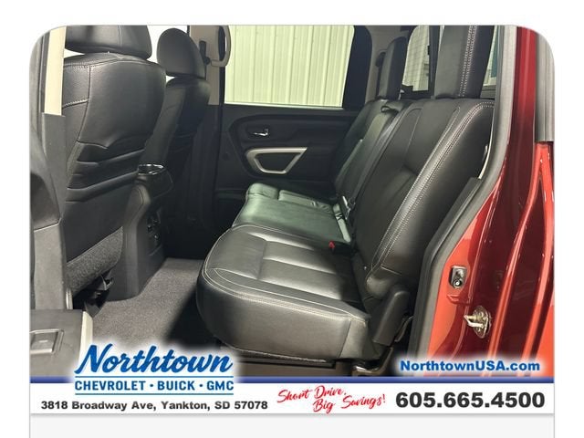 2017 Nissan Titan SL