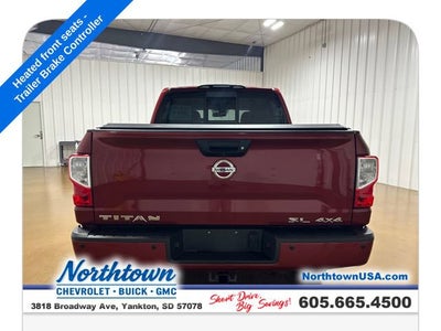 2017 Nissan Titan SL