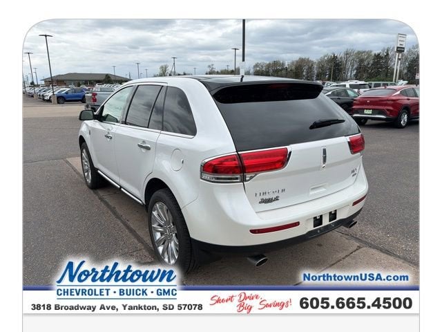 2014 Lincoln MKX Base