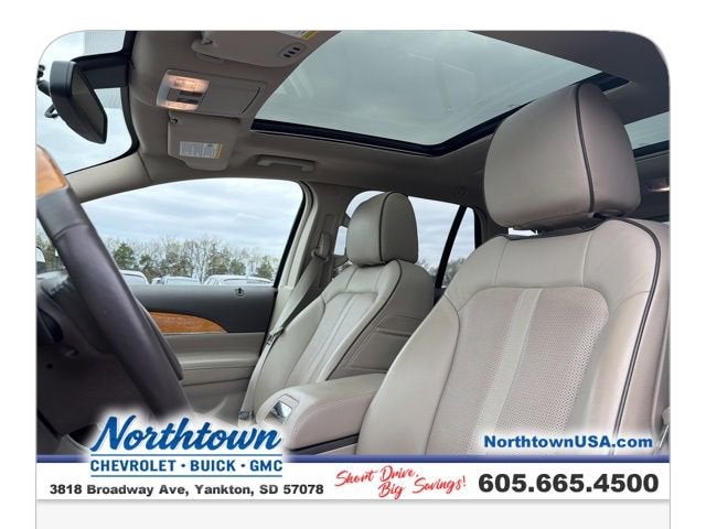 2014 Lincoln MKX Base