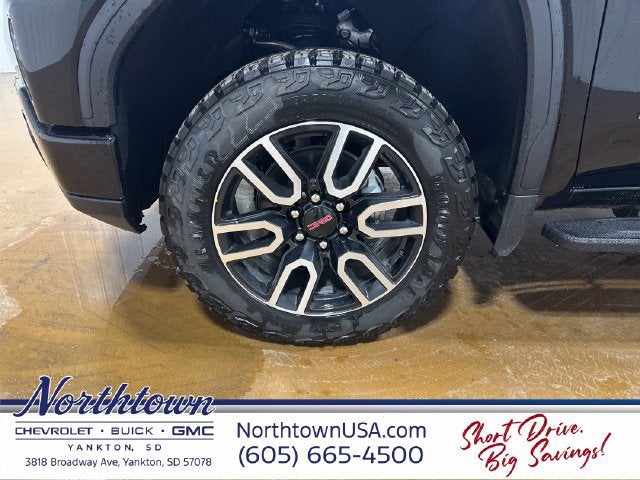 2026 GMC Sierra 1500 AT4 - Photo 9