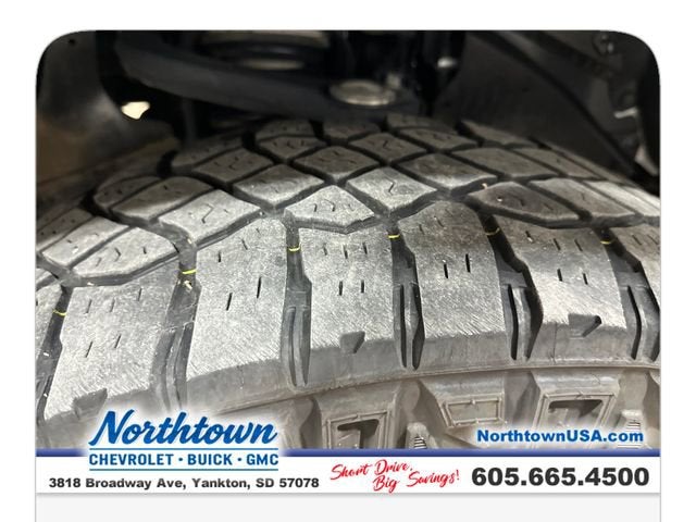 2024 Toyota Tacoma 4WD SR5