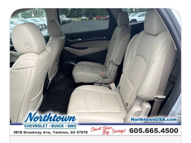 2021 Buick Enclave Essence