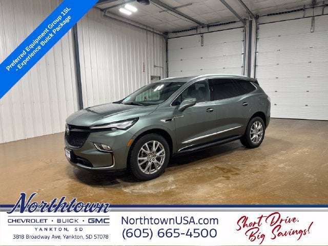 2024 Buick Enclave Essence