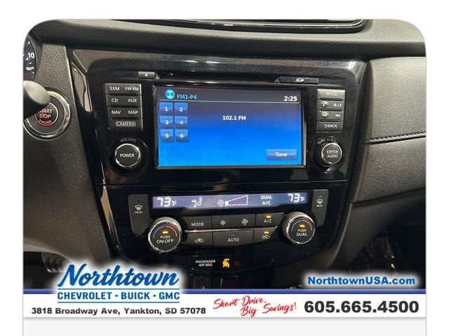 2017 Nissan Rogue SV