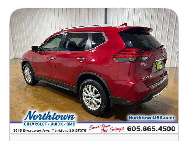 2017 Nissan Rogue SV