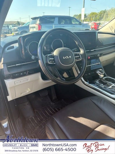 2024 Kia Carnival EX