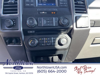 2017 Ford Super Duty F-350 DRW XLT