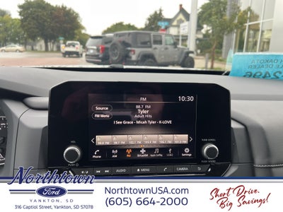 2024 Nissan Pathfinder S