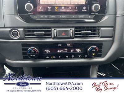 2024 Nissan Pathfinder S