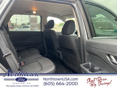 2024 Nissan Pathfinder S