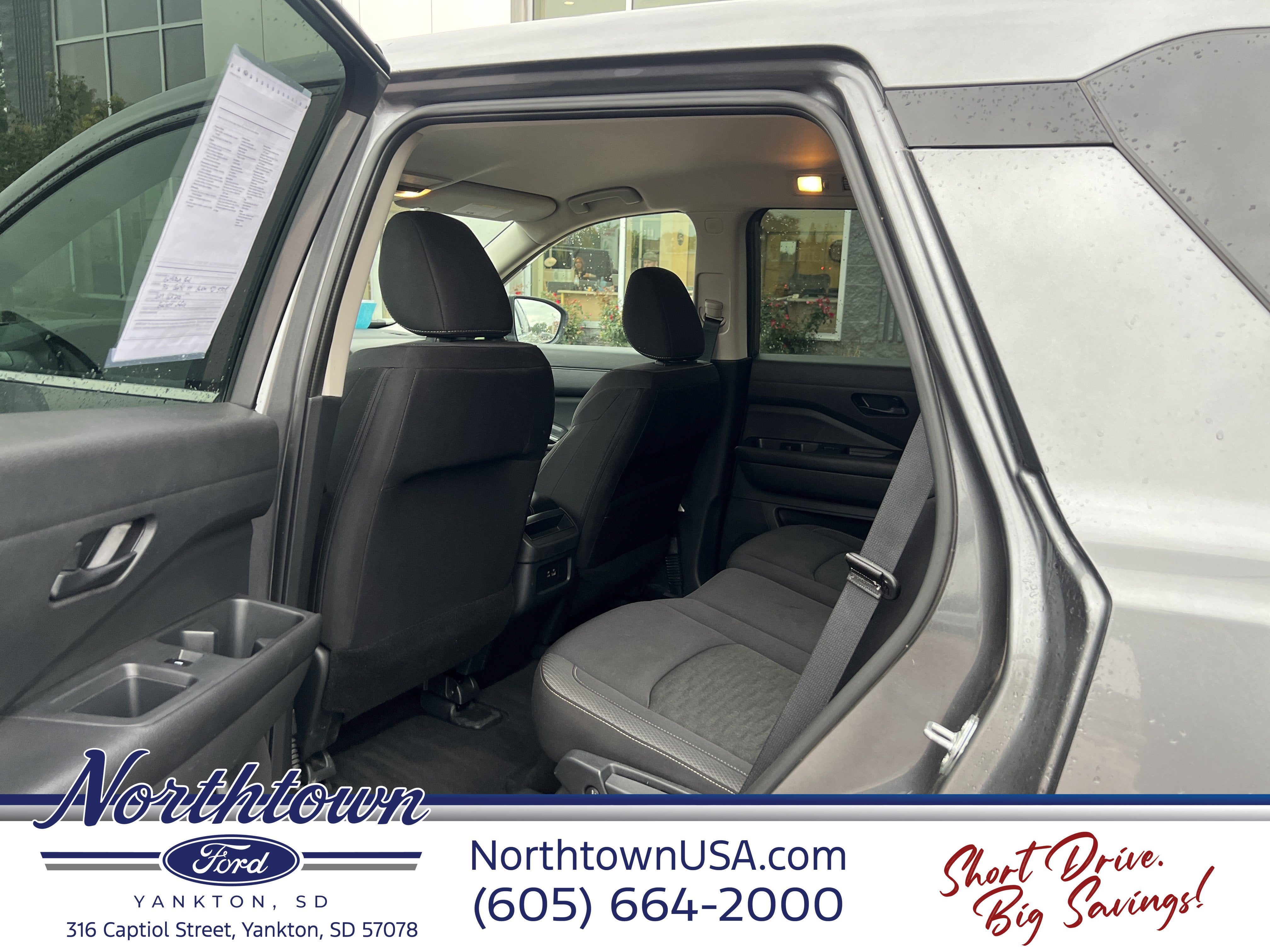 2024 Nissan Pathfinder S