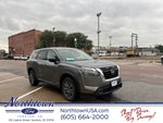 2024 Nissan Pathfinder S