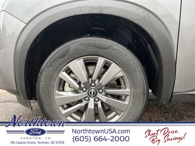 2024 Nissan Pathfinder S